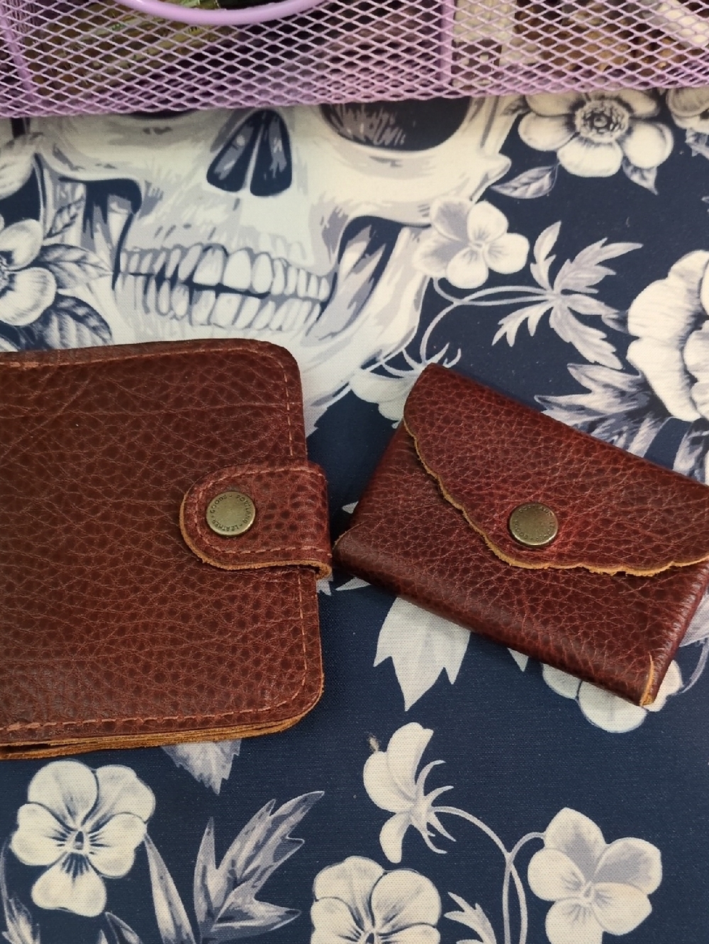 **Sold** Mini Bifold Wallet/ Mini Daisy